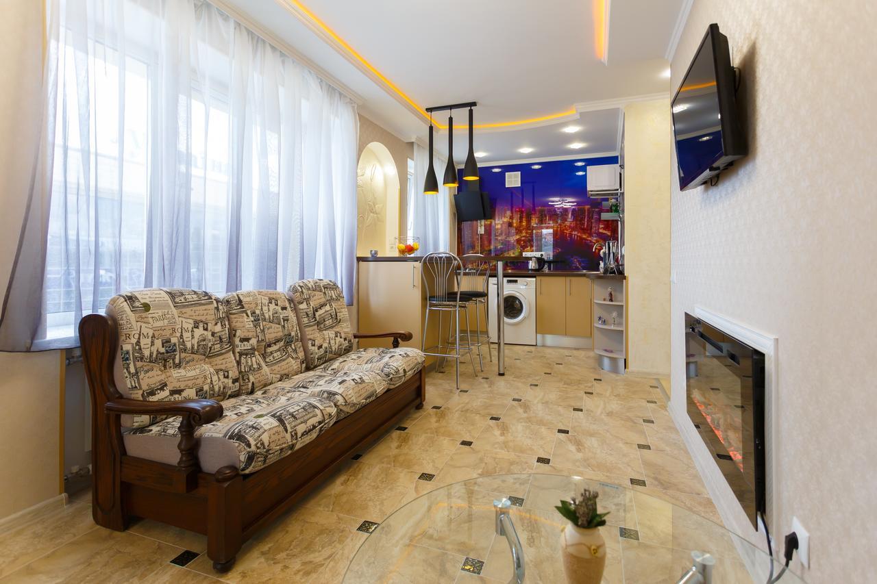 Apartment Near Railway Station Київ Екстер'єр фото