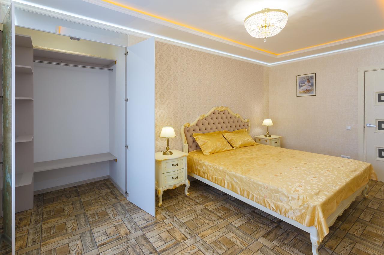 Apartment Near Railway Station Київ Екстер'єр фото